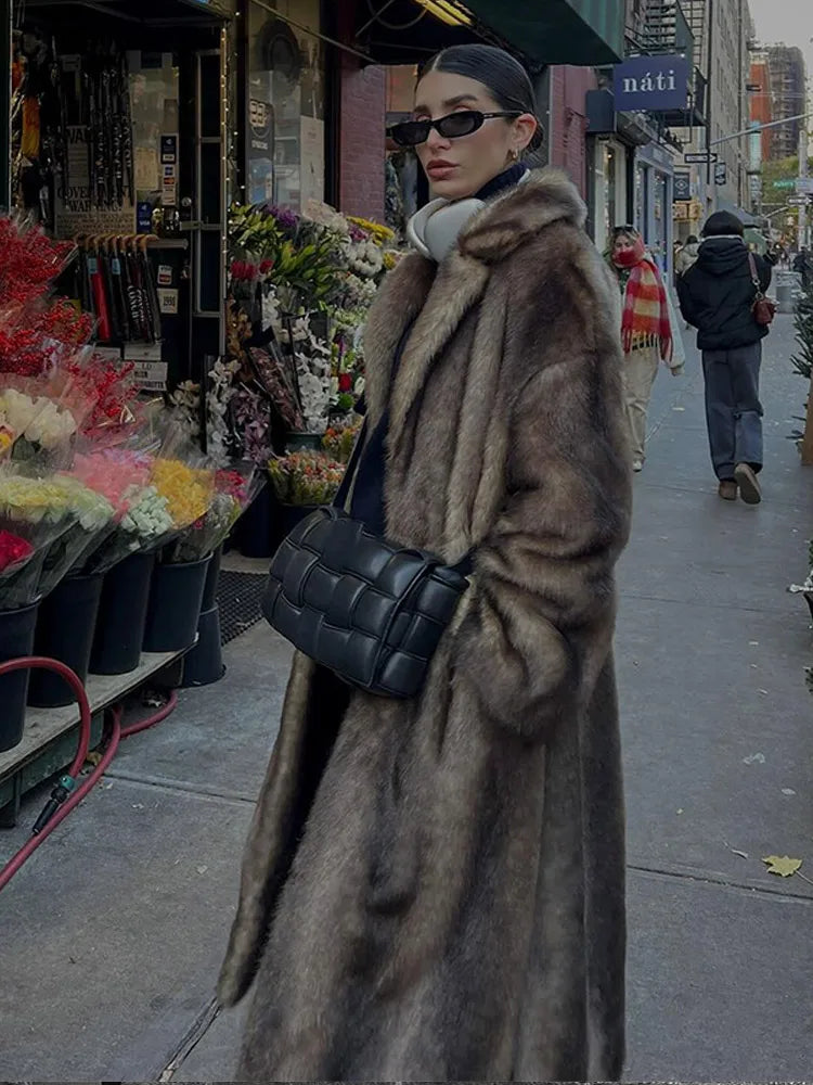 Kaelina - Verfijnde Winterjas Van Imitatiebont voor Dames